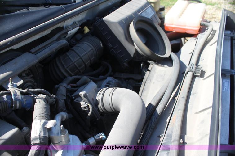 image for item H7491 2008 Chevrolet ambulance