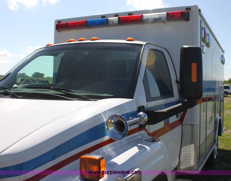 image for item H7491 2008 Chevrolet ambulance