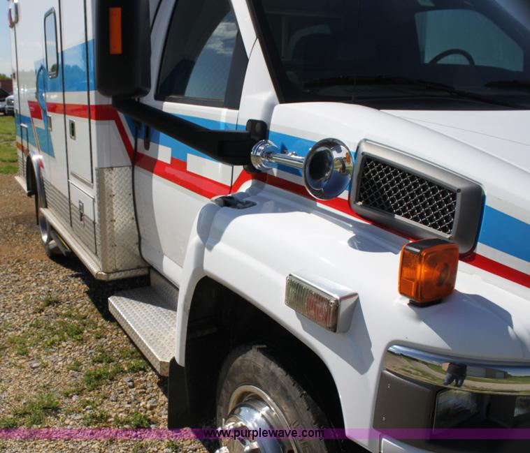 image for item H7491 2008 Chevrolet ambulance