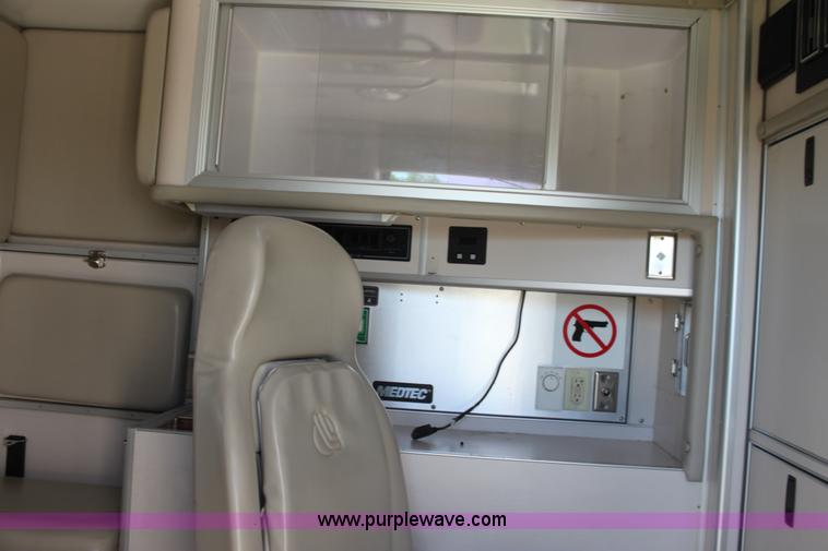 image for item H7491 2008 Chevrolet ambulance