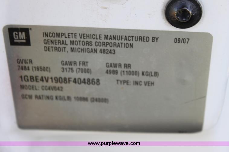 image for item H7491 2008 Chevrolet ambulance