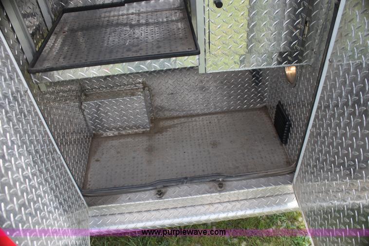 image for item H7492 2009 Ford E450 Super Duty ambulance