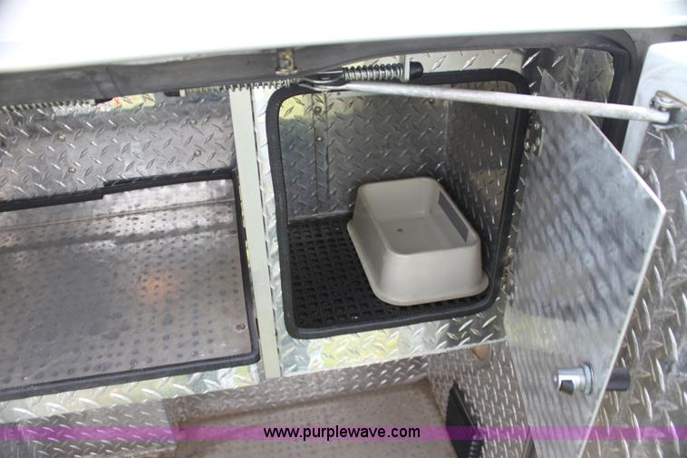 image for item H7492 2009 Ford E450 Super Duty ambulance