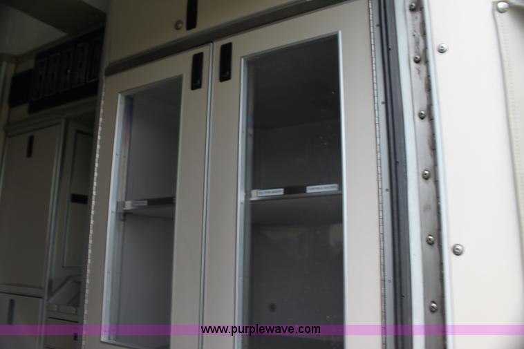 image for item H7492 2009 Ford E450 Super Duty ambulance