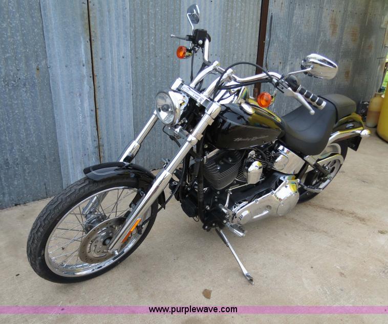 image for item S9685 2006 Harley Davidson Softail Deuce motorcycle