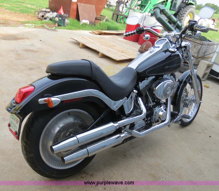 image for item S9685 2006 Harley Davidson Softail Deuce motorcycle