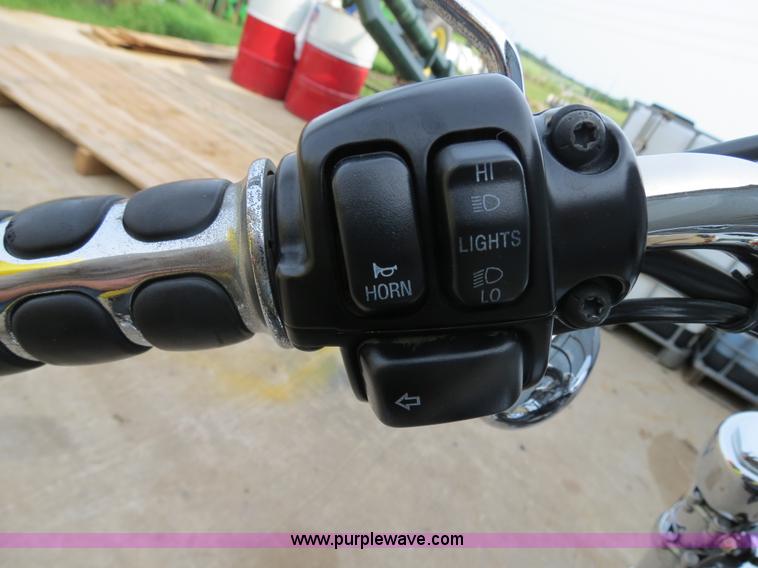 image for item S9685 2006 Harley Davidson Softail Deuce motorcycle