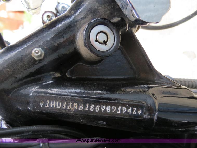 image for item S9685 2006 Harley Davidson Softail Deuce motorcycle