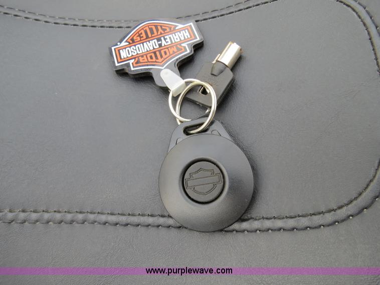 image for item S9685 2006 Harley Davidson Softail Deuce motorcycle