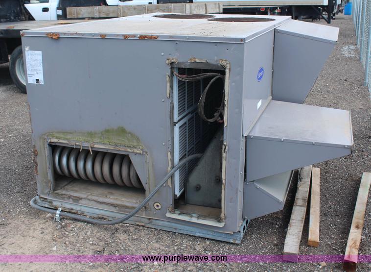 image for item X9343 Carrier air conditioning unit