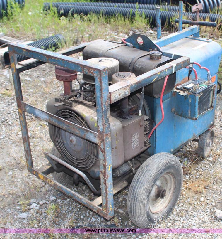 image for item X9365 Miller AEAD-200LE welder/generator