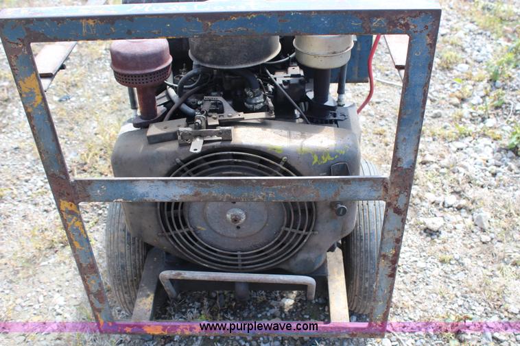 image for item X9365 Miller AEAD-200LE welder/generator