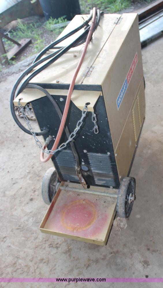 image for item X9388 Hobart Beta Mig 200 wire feed welder