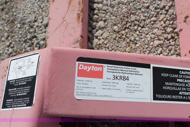 image for item X9400 Pallet jack