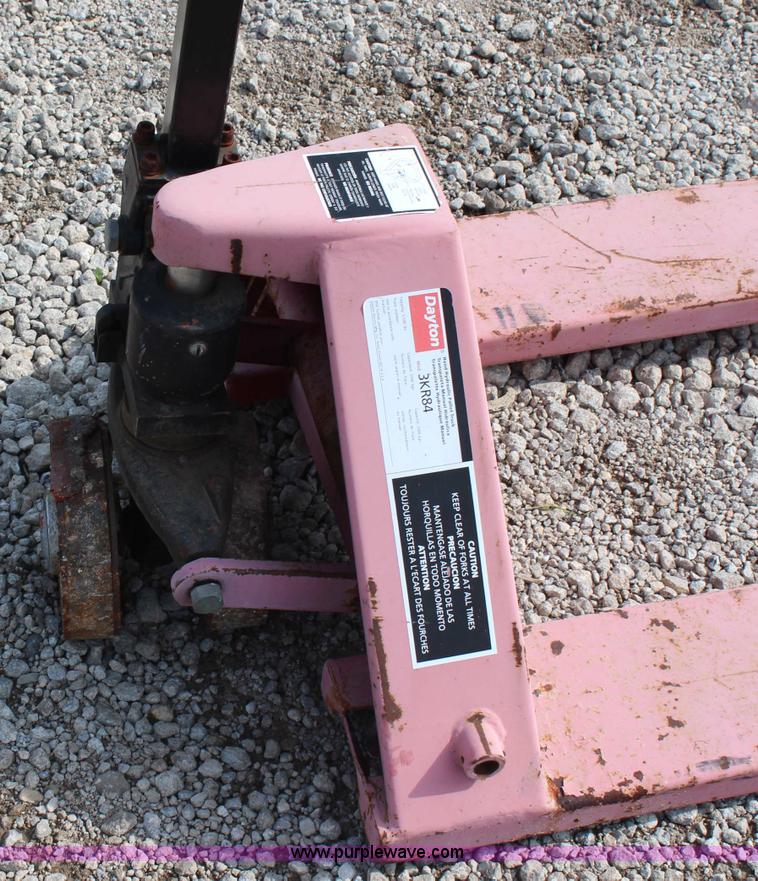 image for item X9400 Pallet jack
