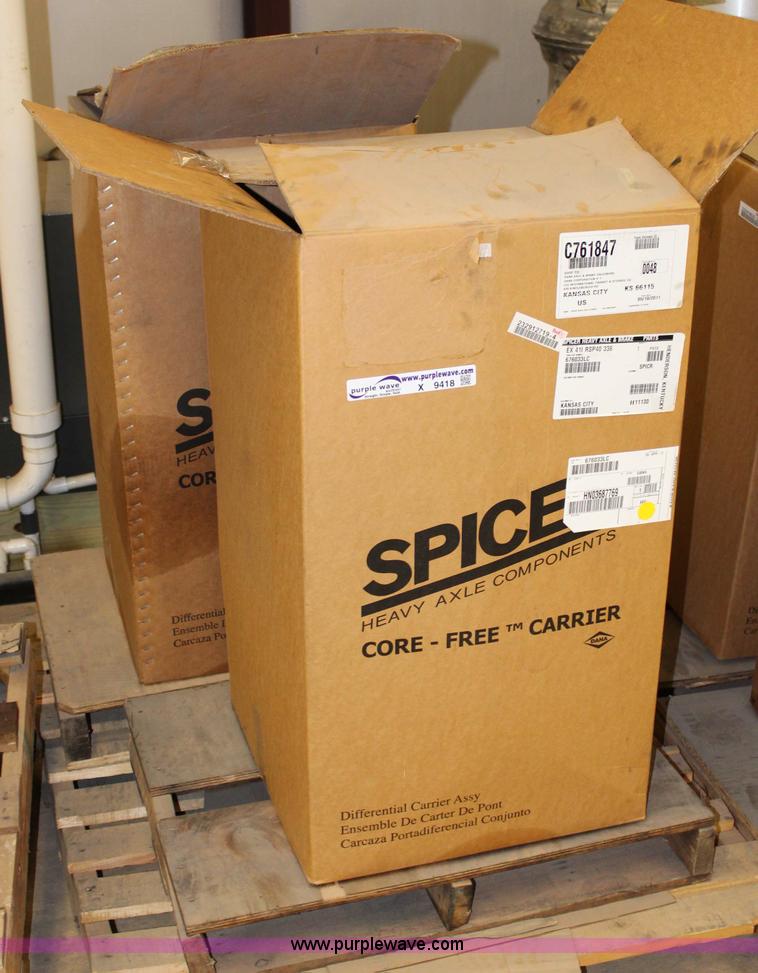 image for item X9418 Spicer truck axle parts