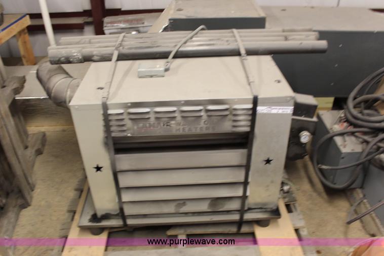 image for item X9419 Lanair waste oil heater