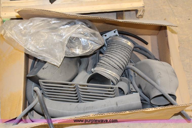 image for item X9420 (4) Bergstrom NITE No-Idle climate control systems