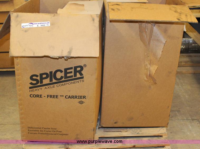 image for item X9422 Spicer power divider, ring gear and pinion