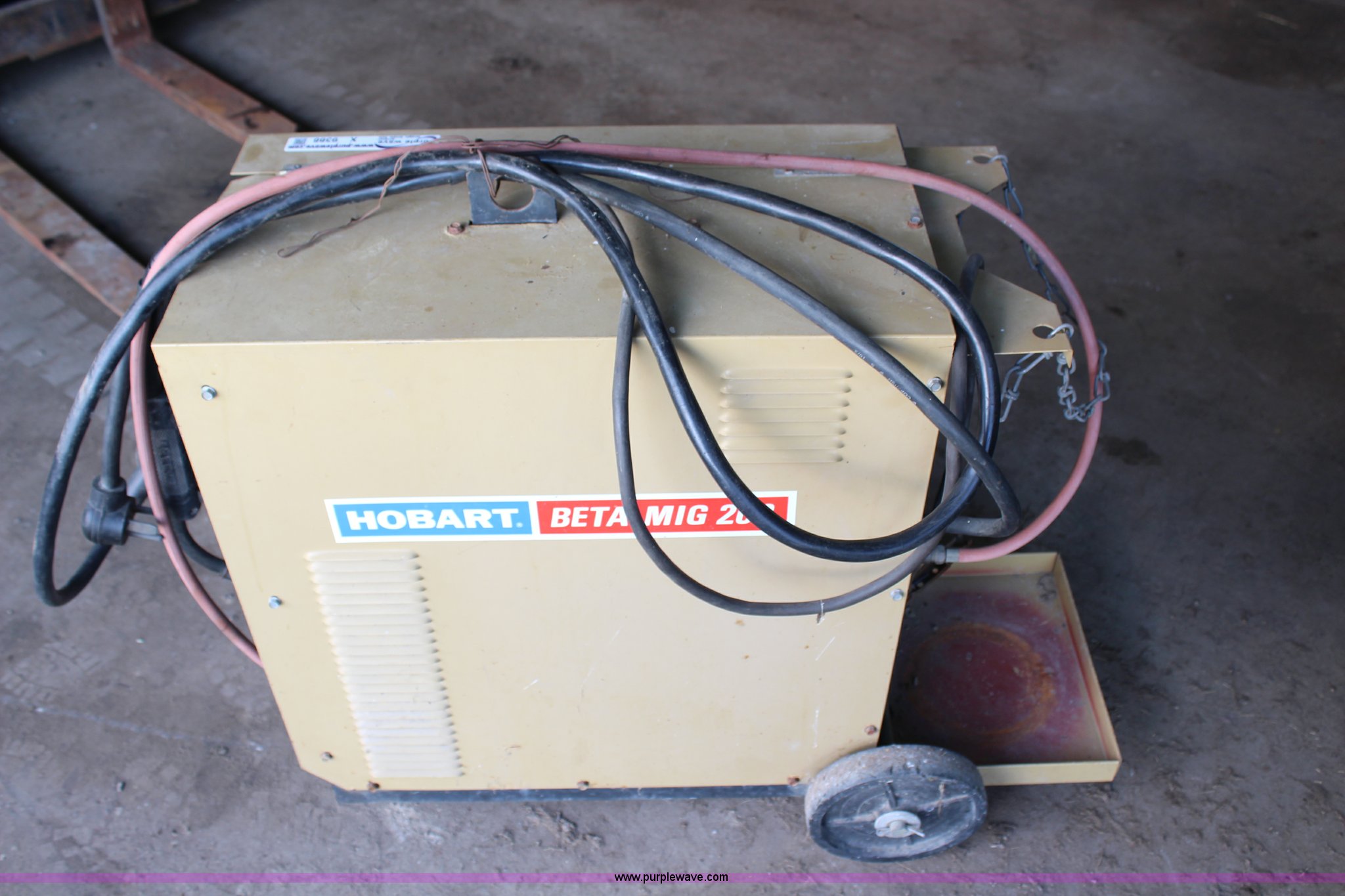 Hobart Beta Mig 200 wire feed welder in Eudora, KS Item X9388 sold