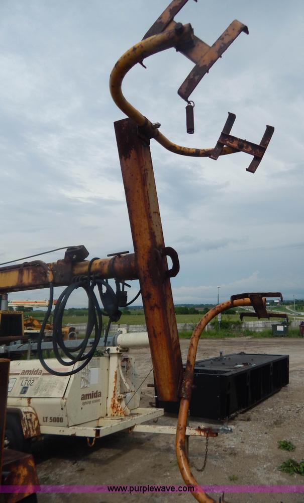 image for item AE9864 Allmond Mani-Lite LD30-YM2W light tower