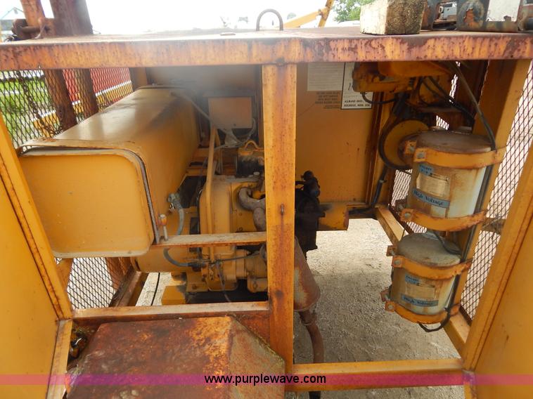 image for item AE9864 Allmond Mani-Lite LD30-YM2W light tower