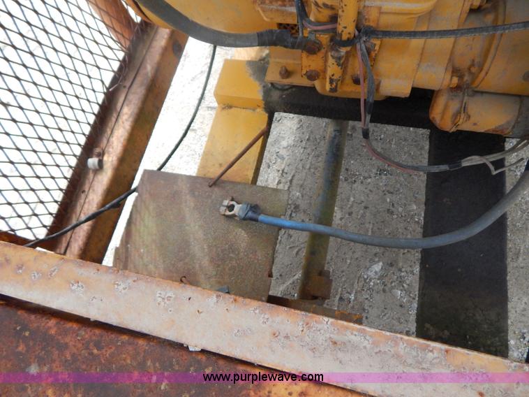 image for item AE9864 Allmond Mani-Lite LD30-YM2W light tower