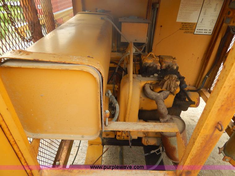 image for item AE9864 Allmond Mani-Lite LD30-YM2W light tower