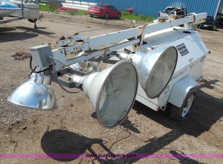 image for item AE9865 Coleman Bright Light light tower