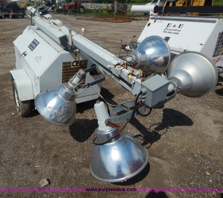 image for item AE9865 Coleman Bright Light light tower