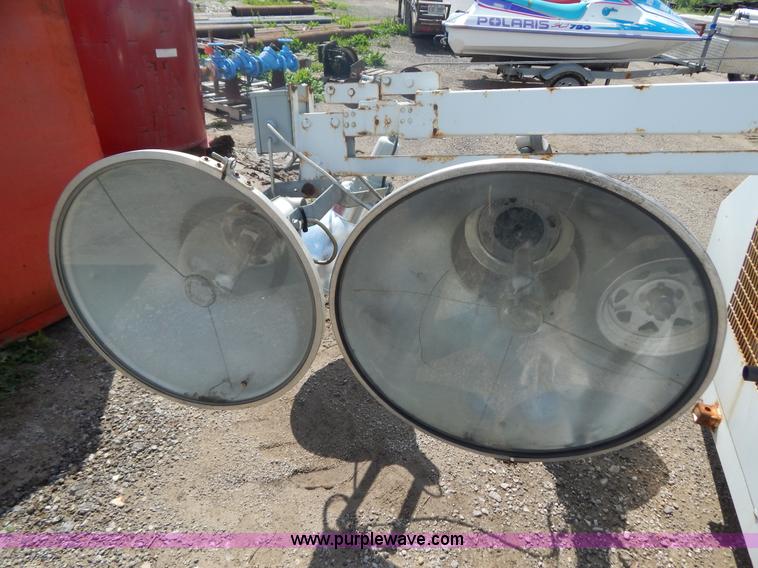 image for item AE9865 Coleman Bright Light light tower