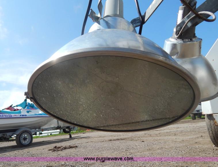 image for item AE9865 Coleman Bright Light light tower