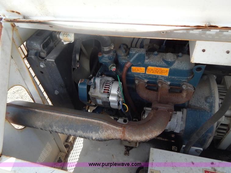 image for item AE9865 Coleman Bright Light light tower