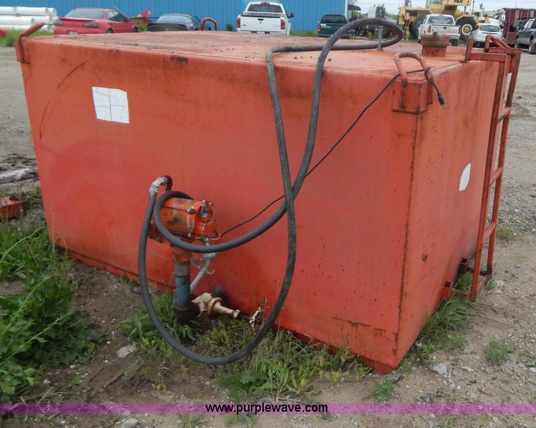 image for item AE9869 Bulk oil tank