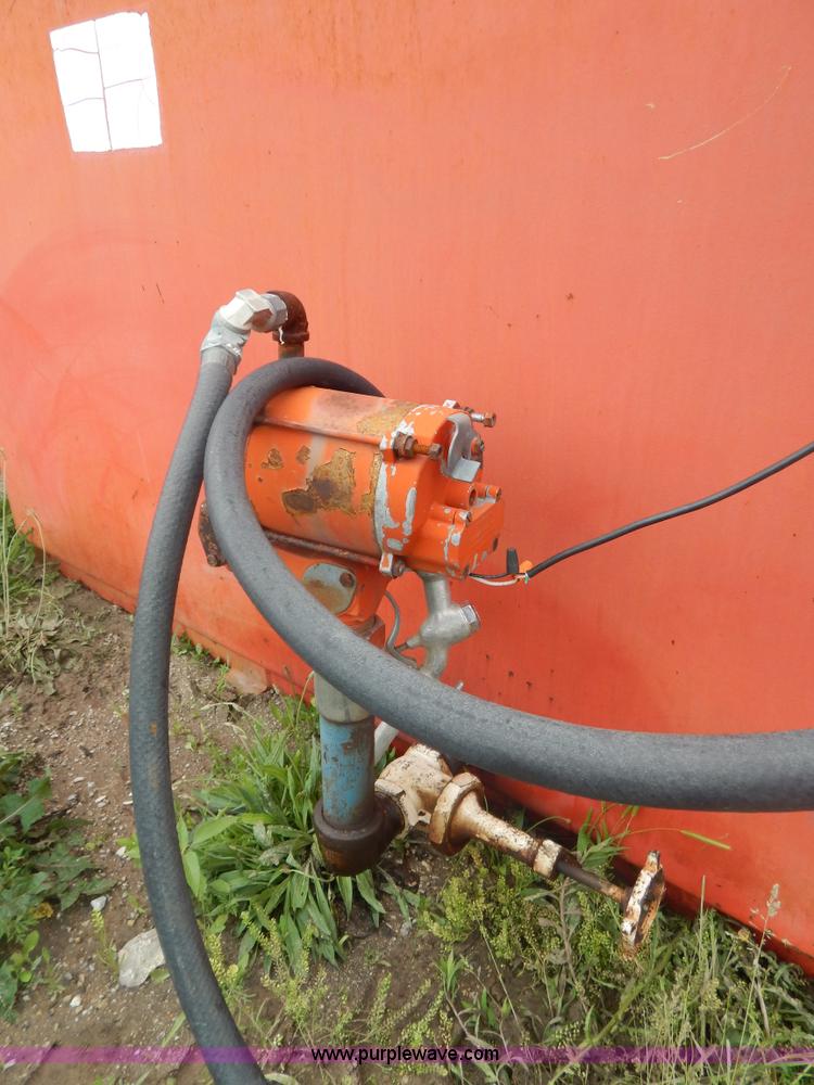 image for item AE9869 Bulk oil tank