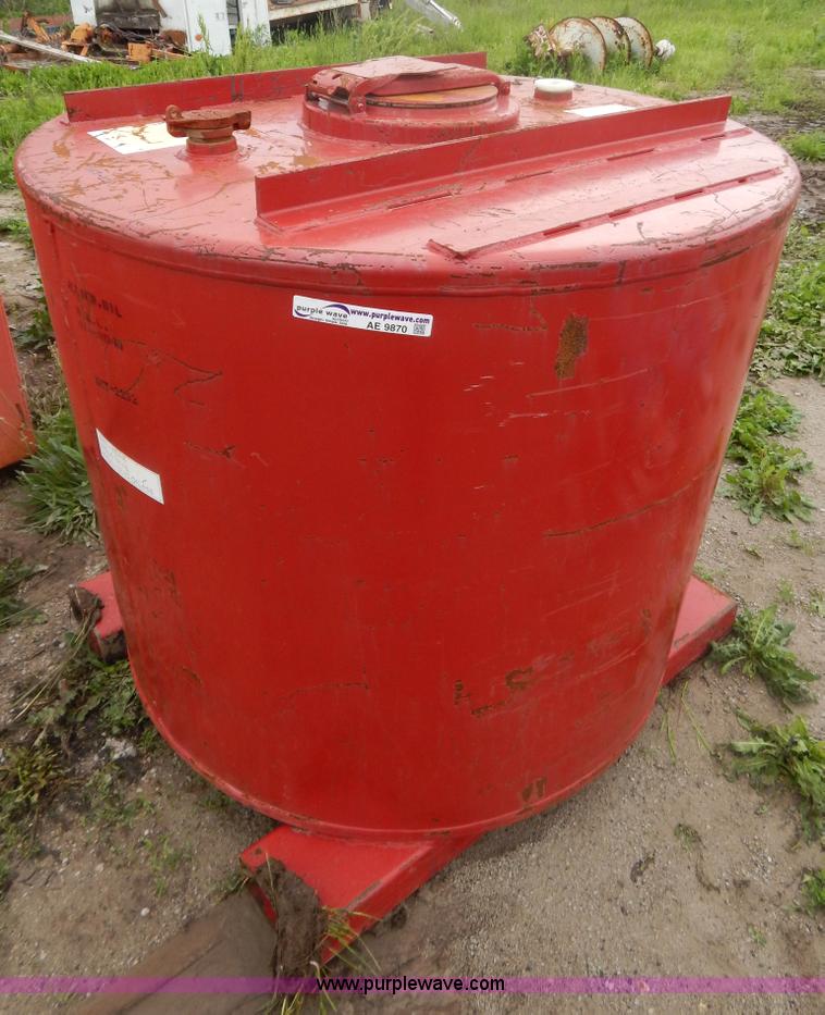 image for item AE9870 Bulk oil tank