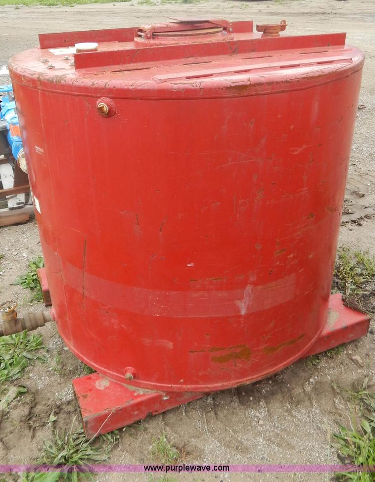 image for item AE9870 Bulk oil tank