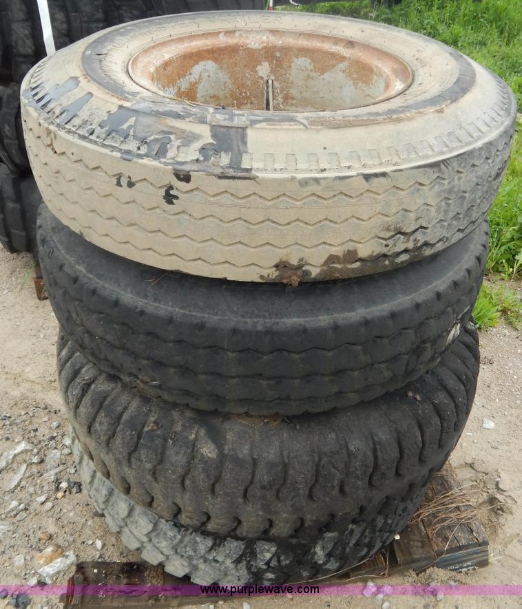 image for item AE9871 (4) 10-20 tires