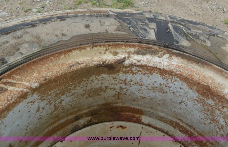 image for item AE9871 (4) 10-20 tires