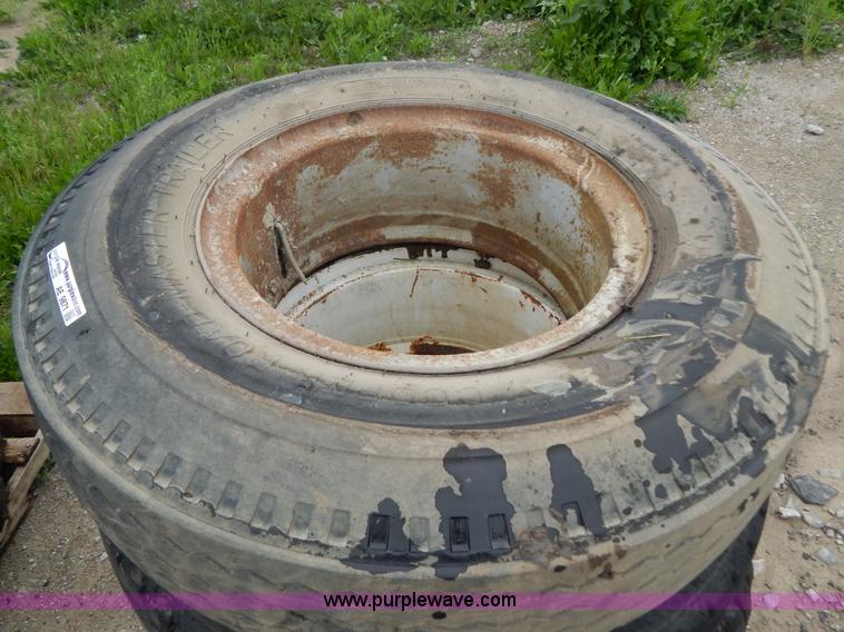 image for item AE9871 (4) 10-20 tires