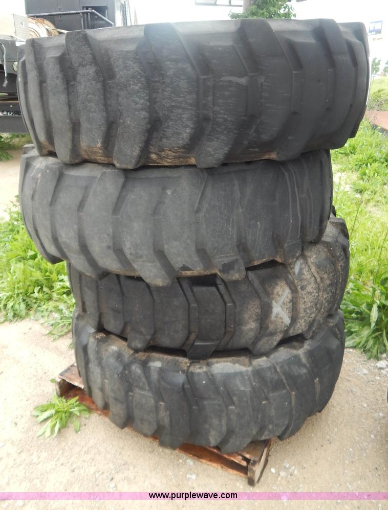 image for item AE9873 (4) Michelin 16R20 tires