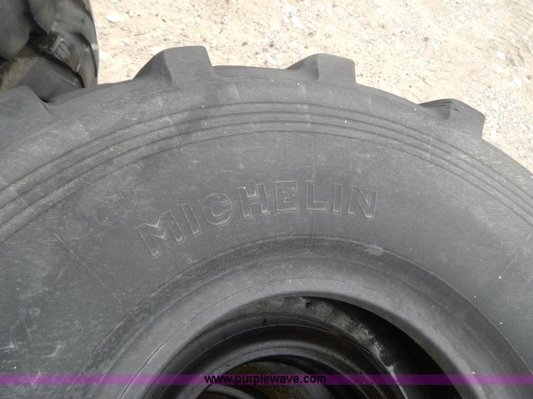 image for item AE9873 (4) Michelin 16R20 tires