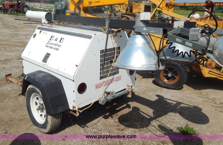 image for item AE9925 Magnum 4060 IMH light tower