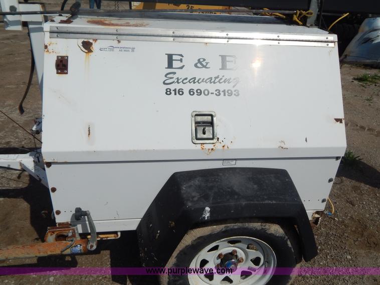 image for item AE9925 Magnum 4060 IMH light tower