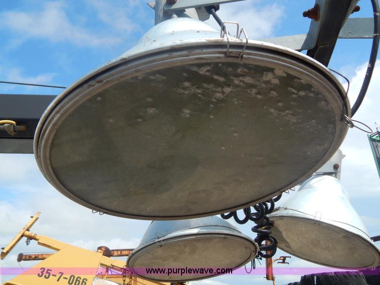 image for item AE9925 Magnum 4060 IMH light tower