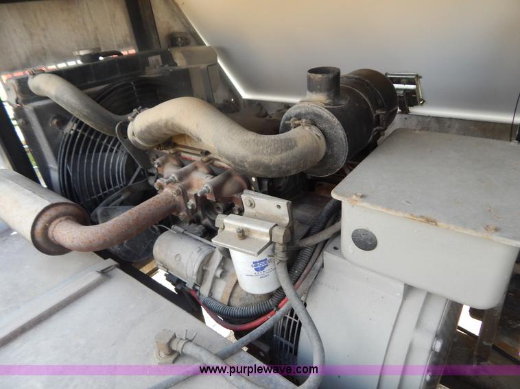 image for item AE9925 Magnum 4060 IMH light tower