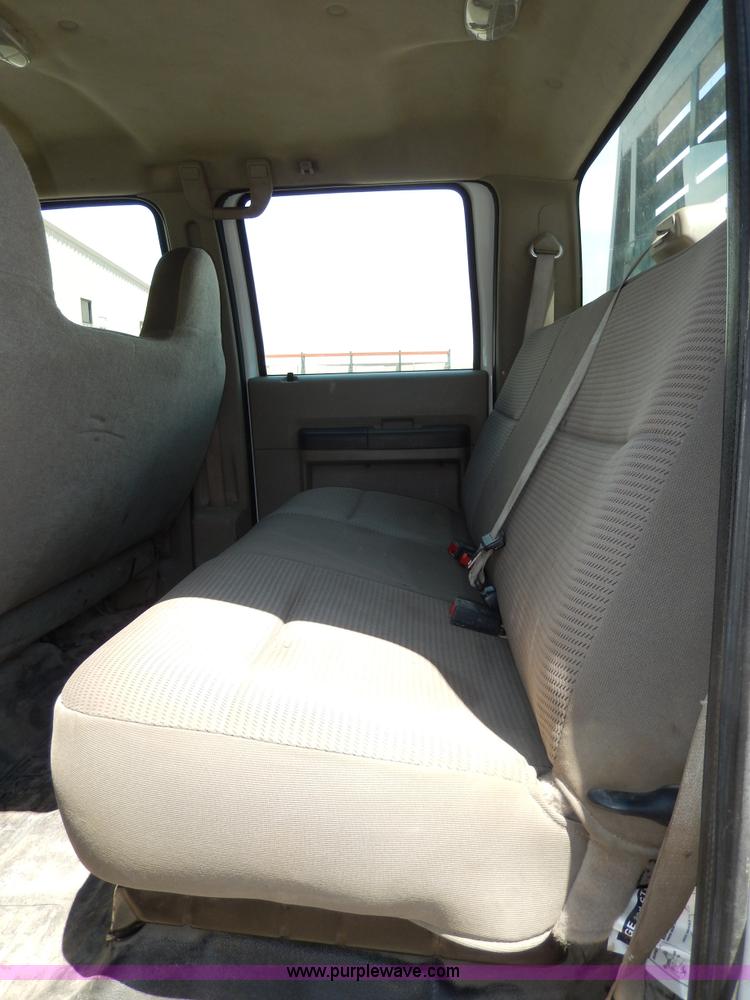 image for item D8080 2008 Ford F550 XL Super Duty flatbed truck