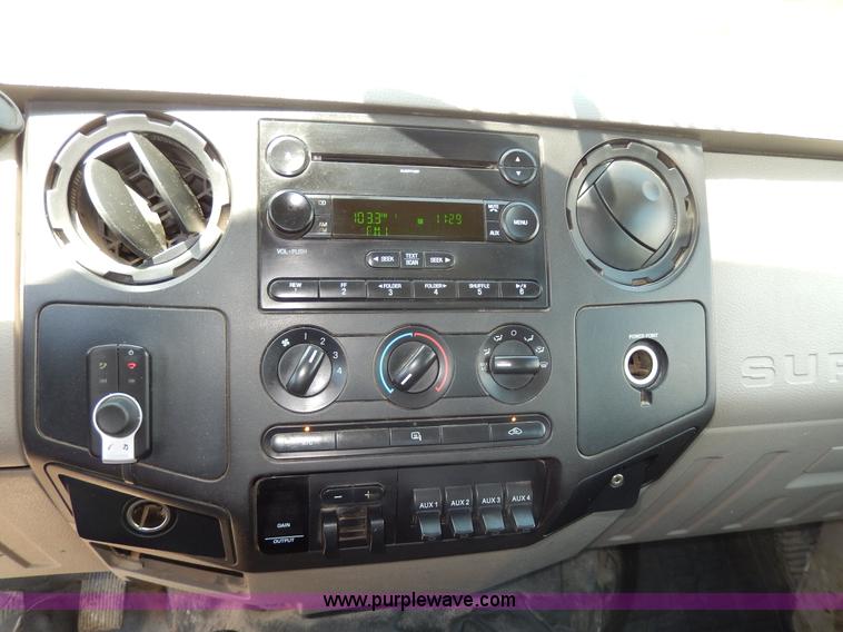 image for item D8080 2008 Ford F550 XL Super Duty flatbed truck