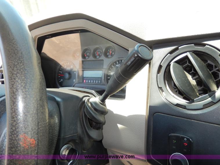 image for item D8080 2008 Ford F550 XL Super Duty flatbed truck