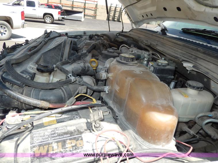 image for item D8080 2008 Ford F550 XL Super Duty flatbed truck